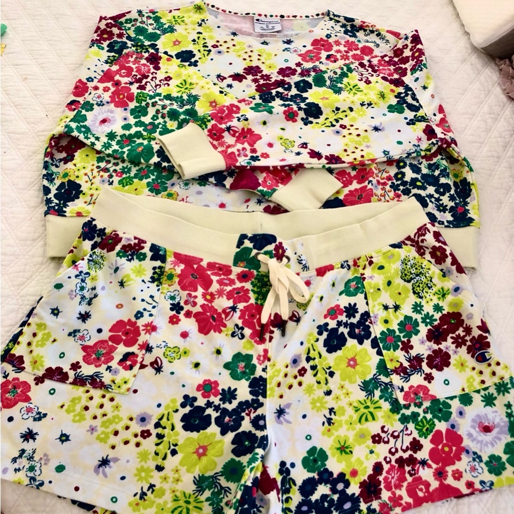 Champion Colorful Floral Women’s Shorts Set